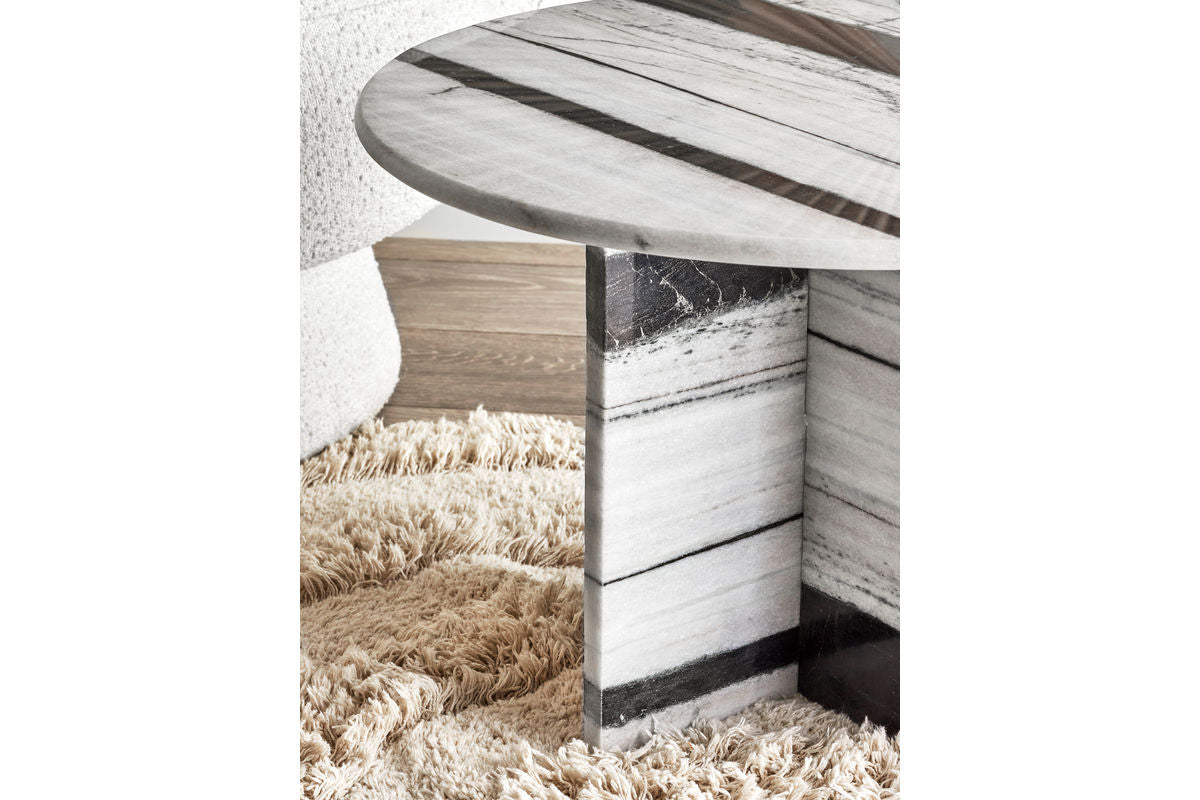 Table basse Alvaro – Marbre sculptural en blanc et noir