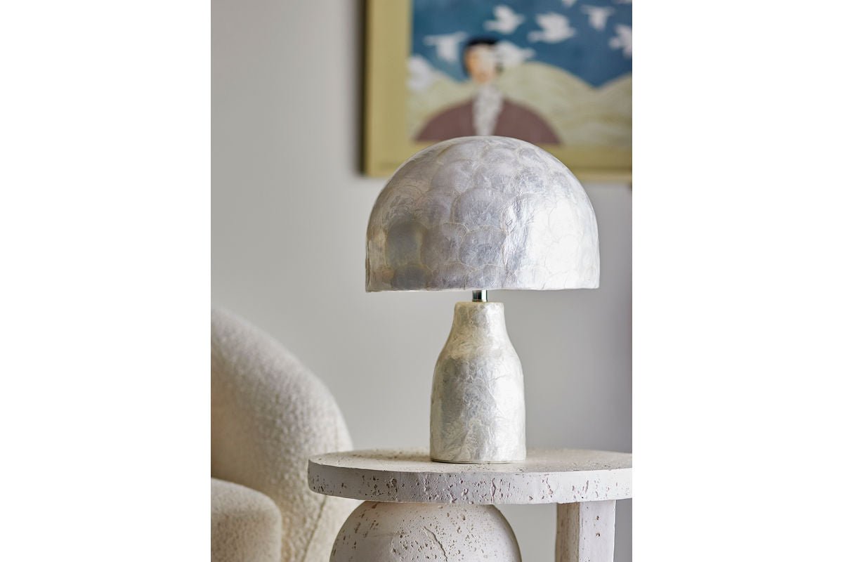 Table Lamp Nerea – Shimmering Capiz Design in Natural Tones