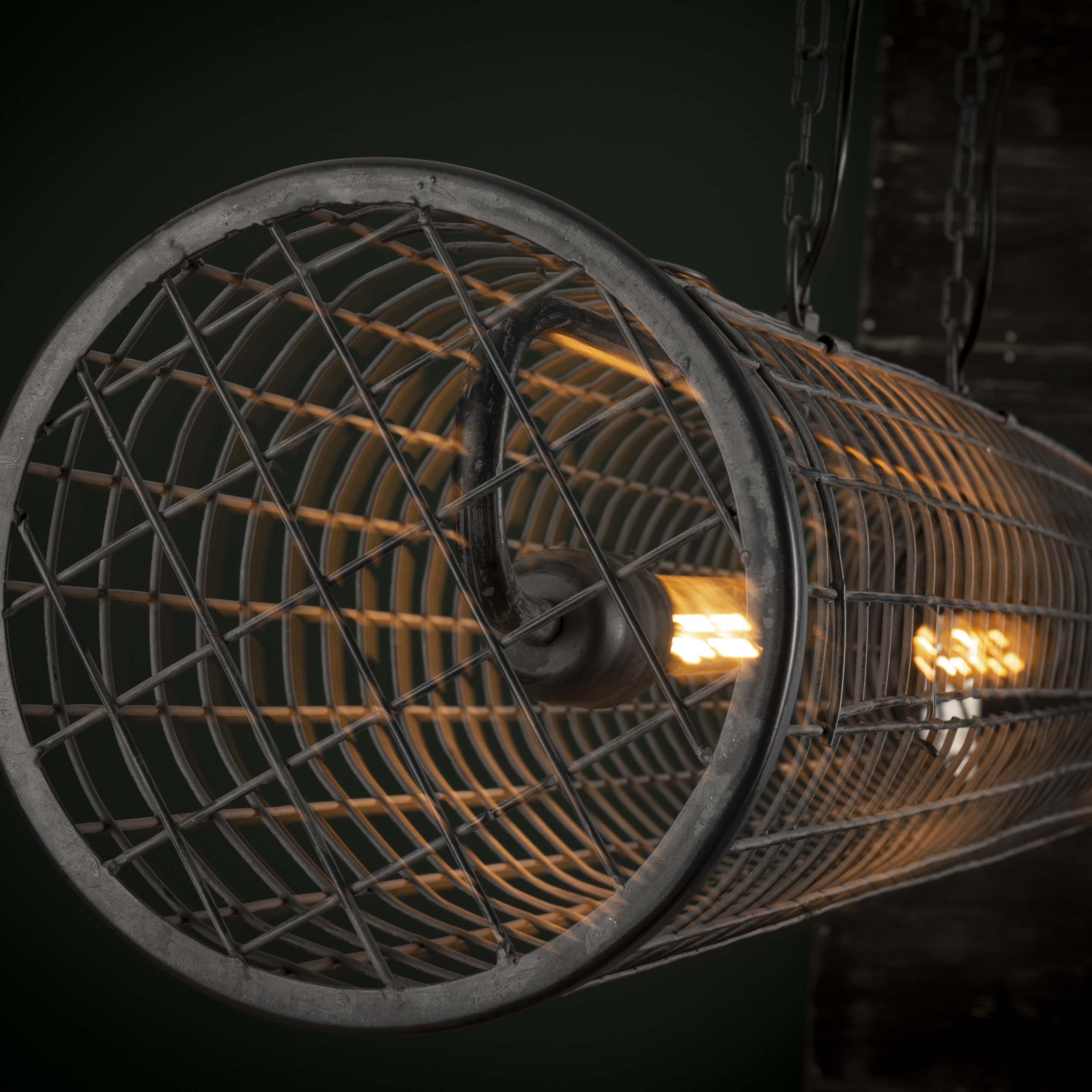 Suspension « Velanis » – Lampe cylindrique au design industriel en fil métallique