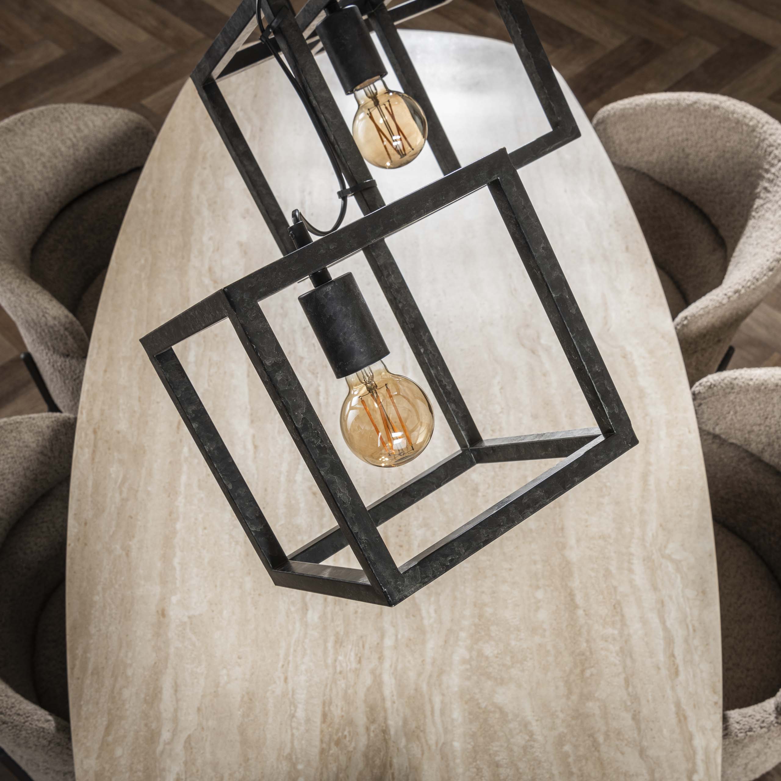 Pendelleuchte „Orlis“ – 4 Leuchten angeordnet im Cube-Design in Anthrazit