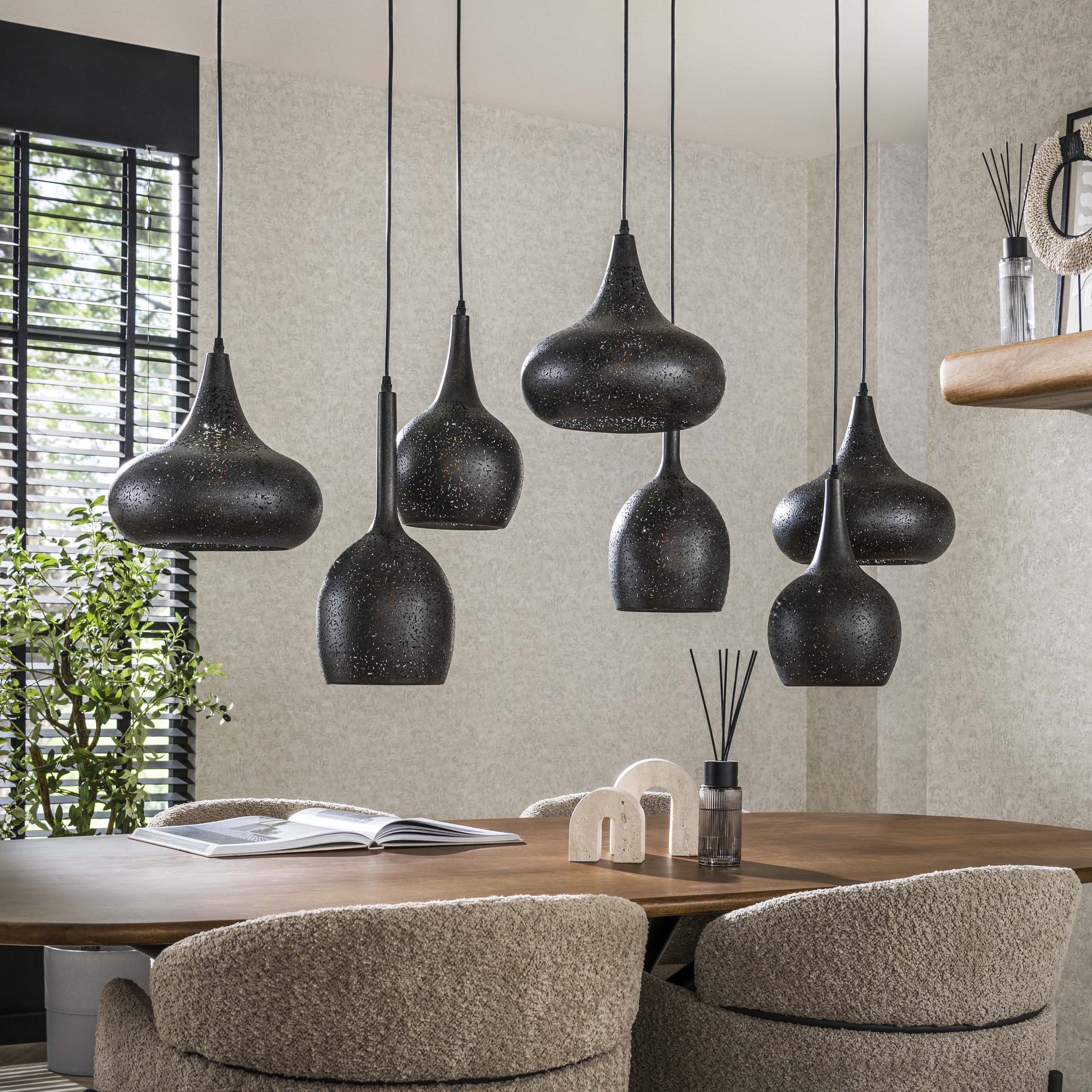 Pendant Lamp "Virena" – With 7 Individual, Handcrafted Lampshades in Black