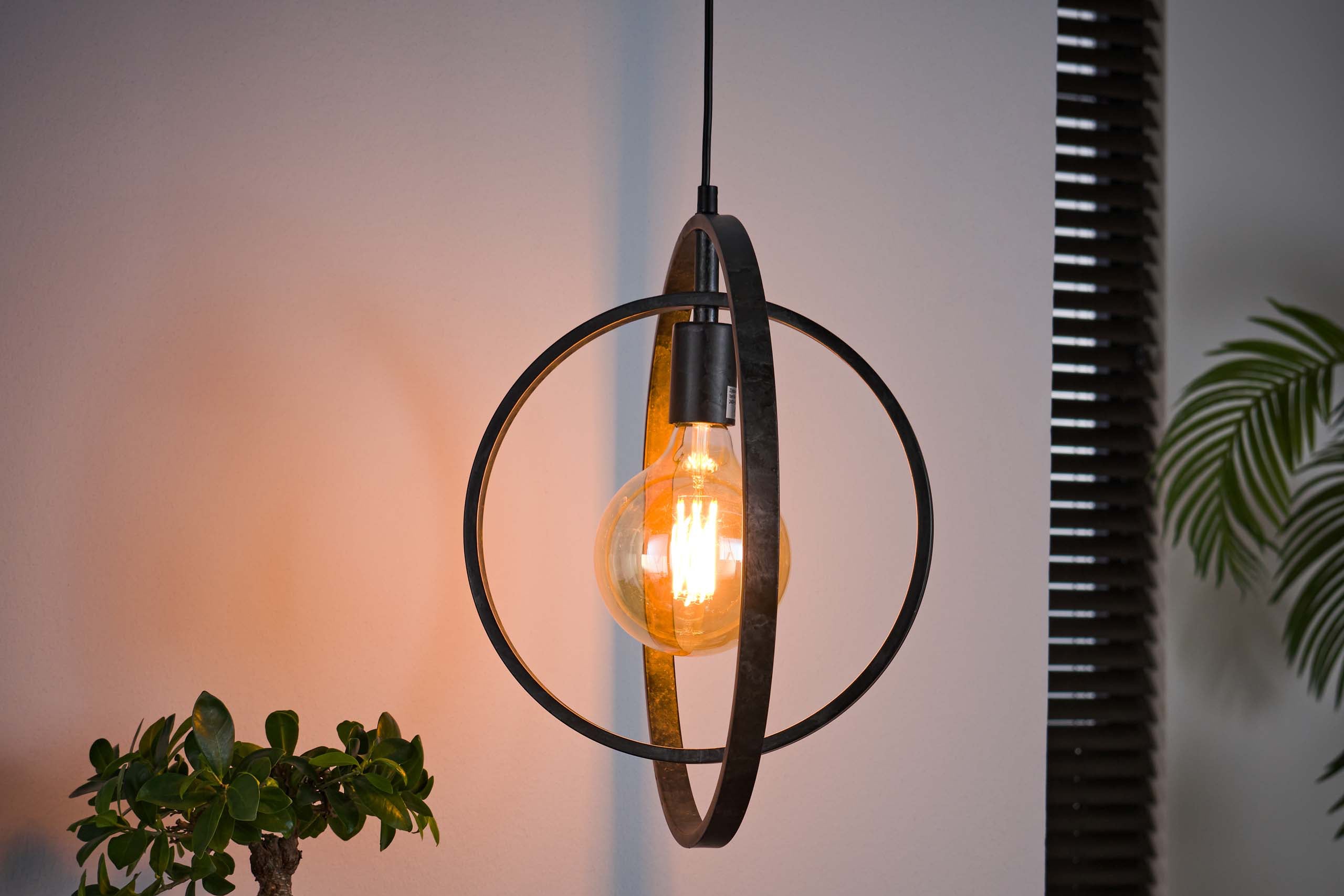 Pendelleuchte Orbitra – Drehbares Ringdesign in Anthrazit