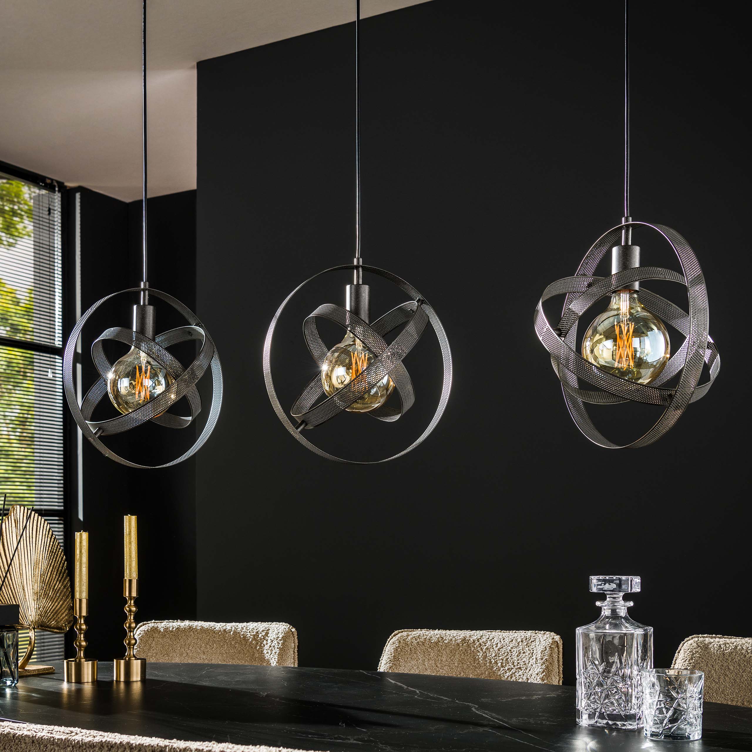 Pendant lamp Astryx – Rotatable ring design in Black (3-light)