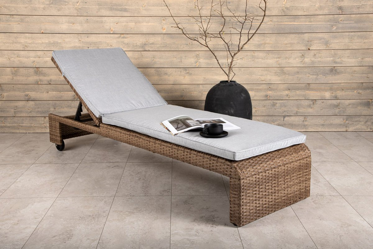 Chaise longue de jardin Irina - en rotin
