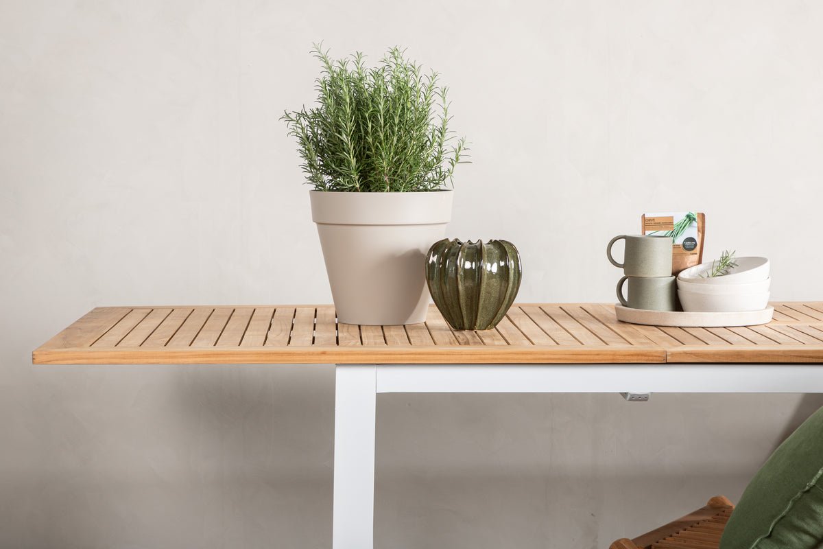 Gartentisch Lunea - en ausziehbareg Iessdësch fir dobaussen