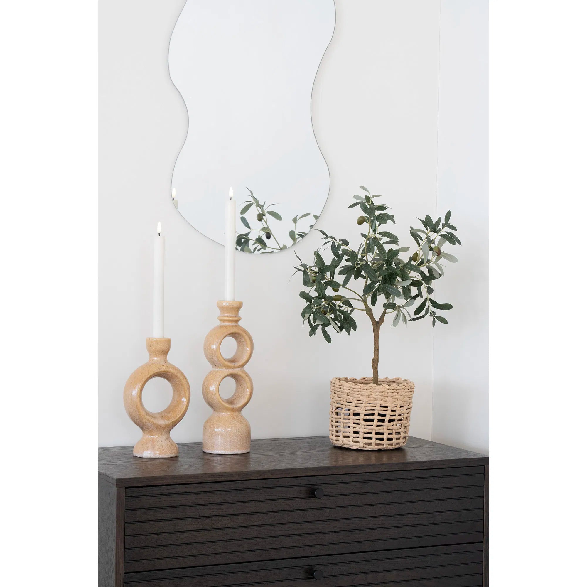 Kënschtleche Olivenbam – 61 cm mediterranen Charme fir däi Doheem