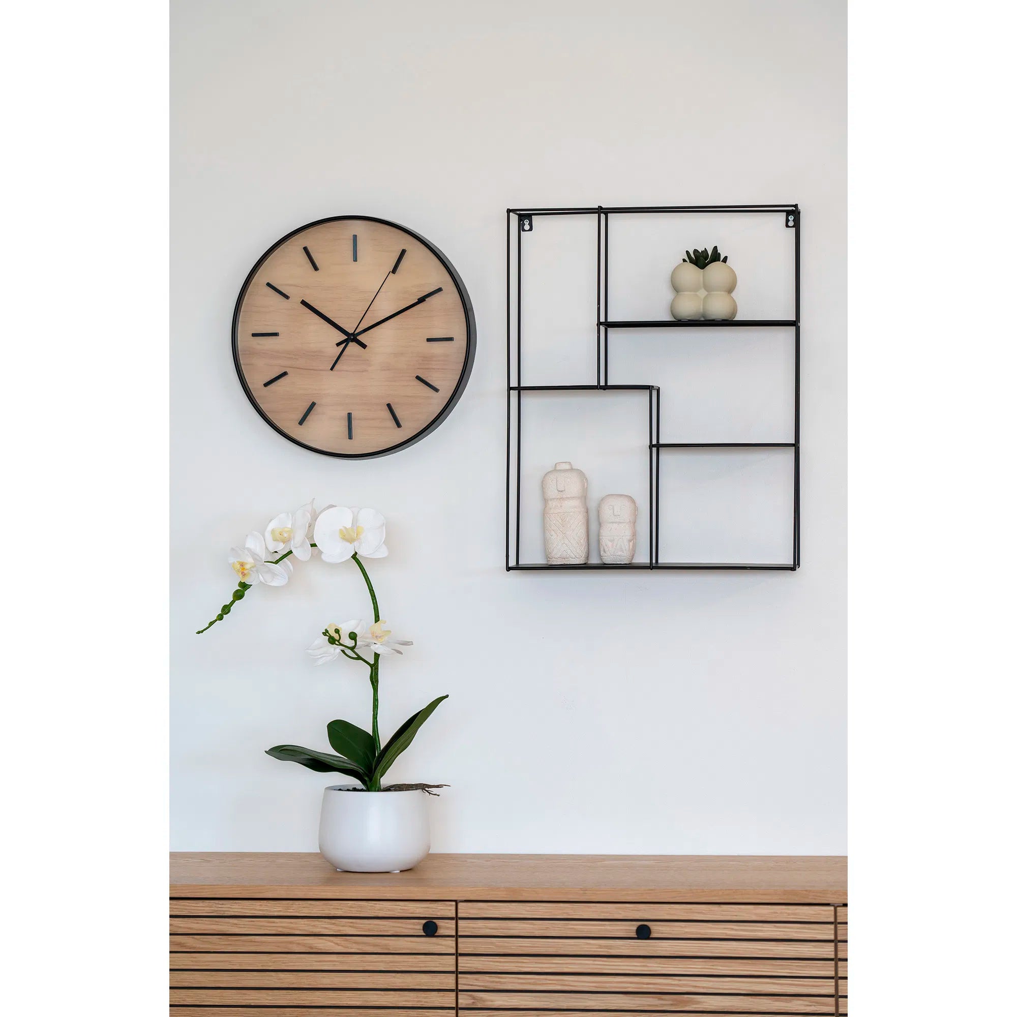 Kënschtlech Orchidee – 49 cm elegant Bléiepruecht fir stilvoll Raim