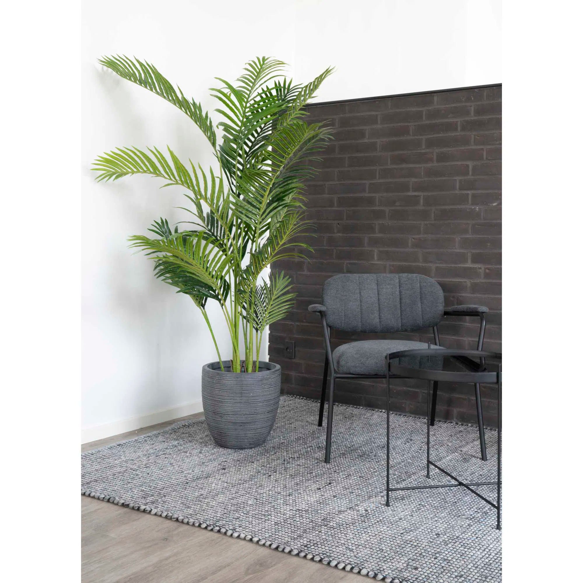 Kënschtlech Areca Palm – 175 cm tropescht Flair fir stilvoll Raimlechkeeten