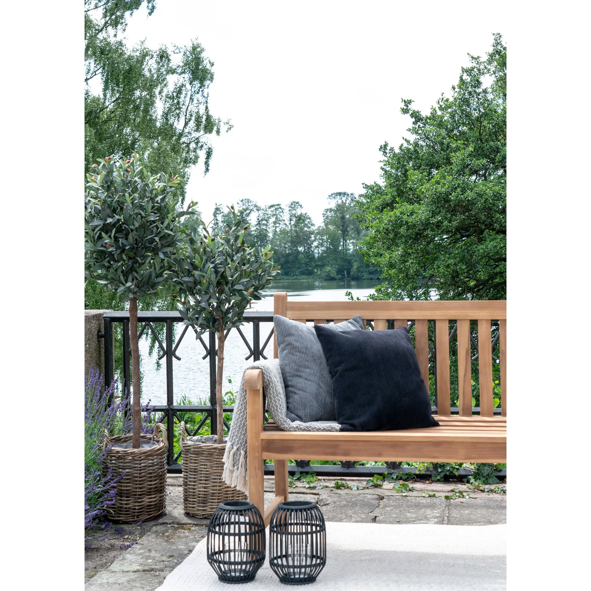 Kënschtleche Olivenbam – 150 cm mediterrant Highlight fir däi Doheem