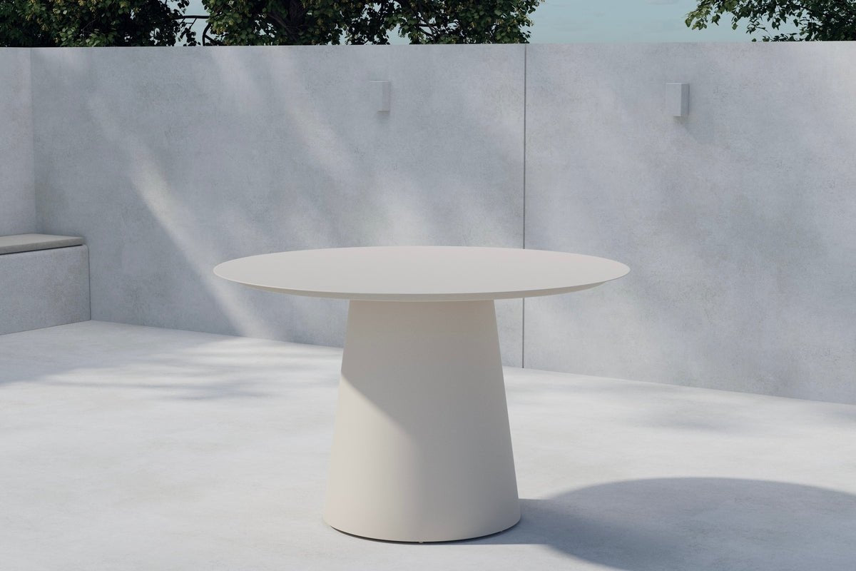 Garden Dining Table Solea - Ø 120cm made of Aluminum in Black or Beige