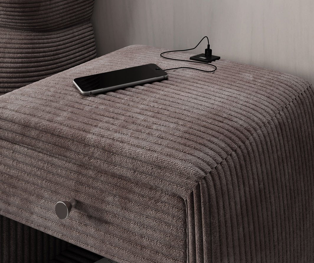 Table de nuit design Lilly avec connexion USB en Côtelé