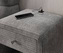Designer-Nuetdësch Lilly mat USB-Ufank a Cord