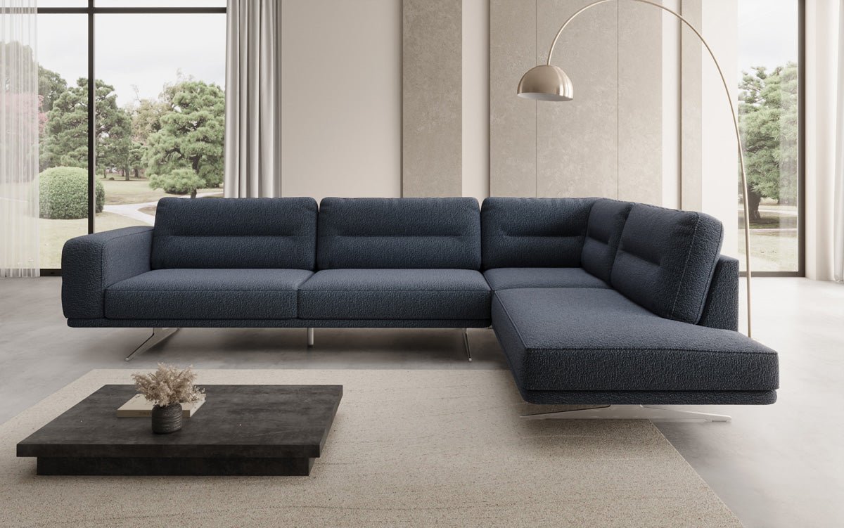 Designer-L-Sofa zou Torino am Bouclé