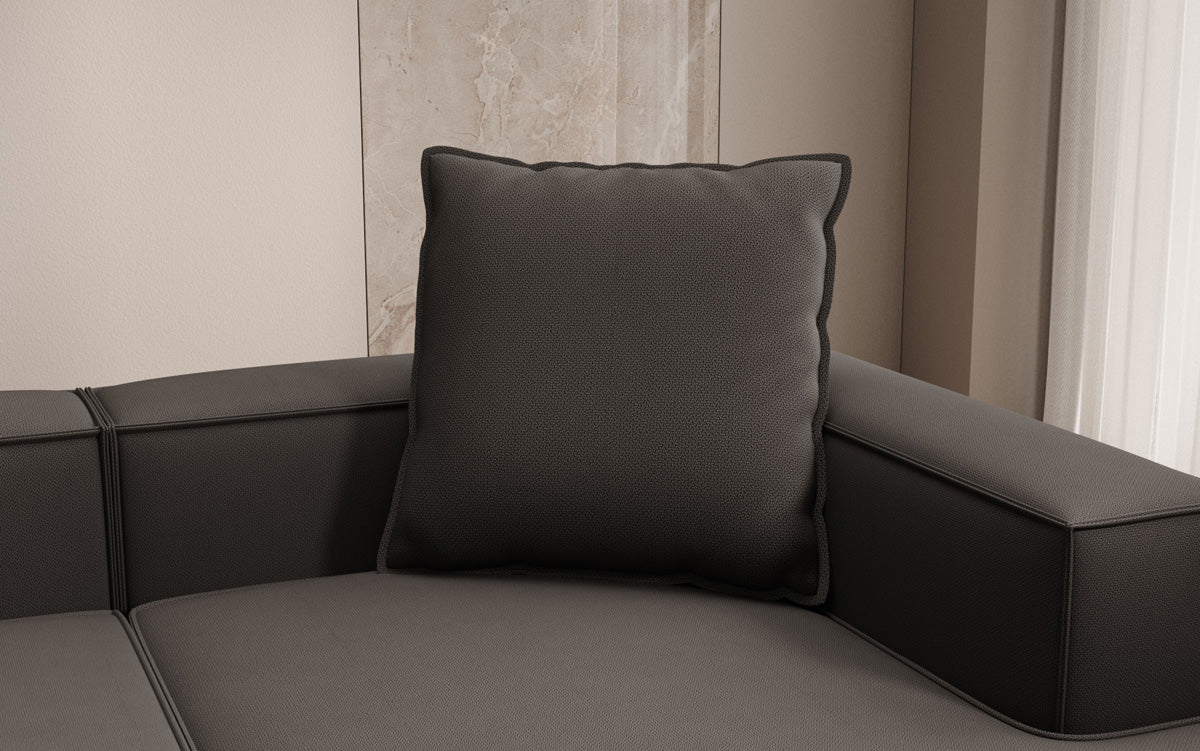 Decorative pillow Lesley 60x60 in fabric