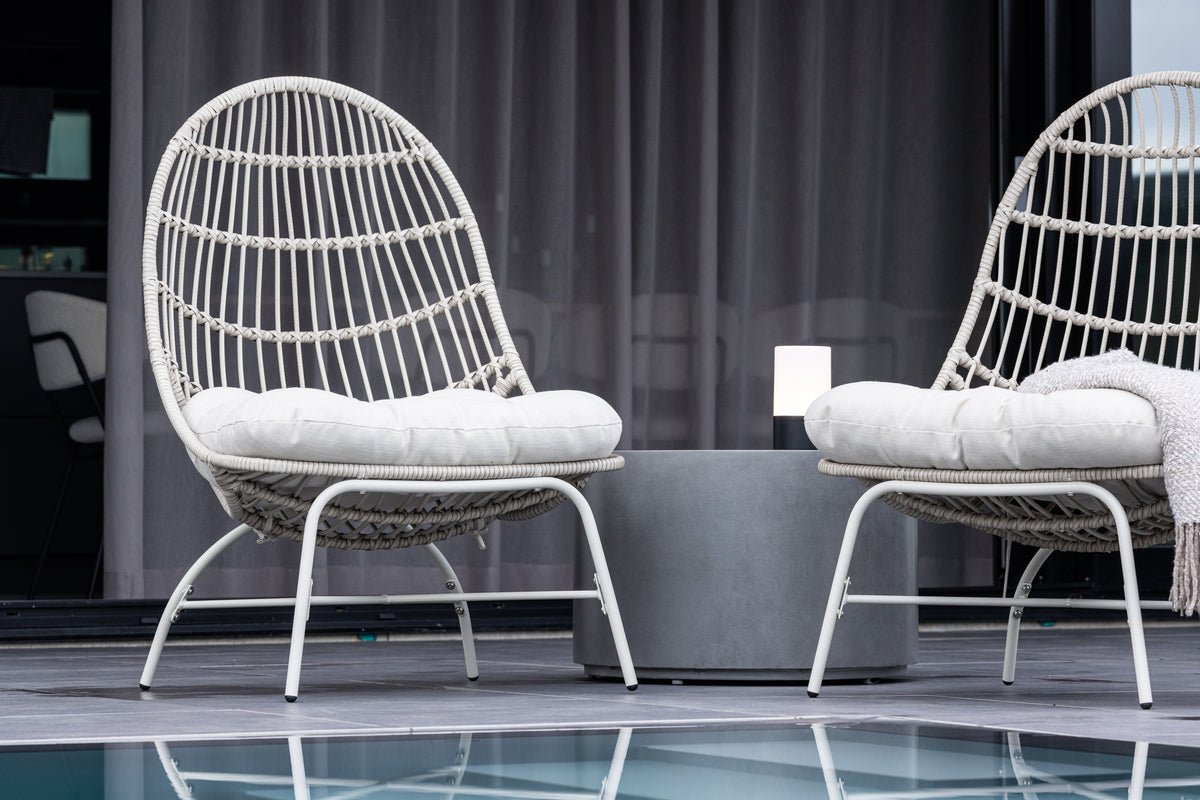 Garden lounge chair Anne - made of polyester and steel in Beige