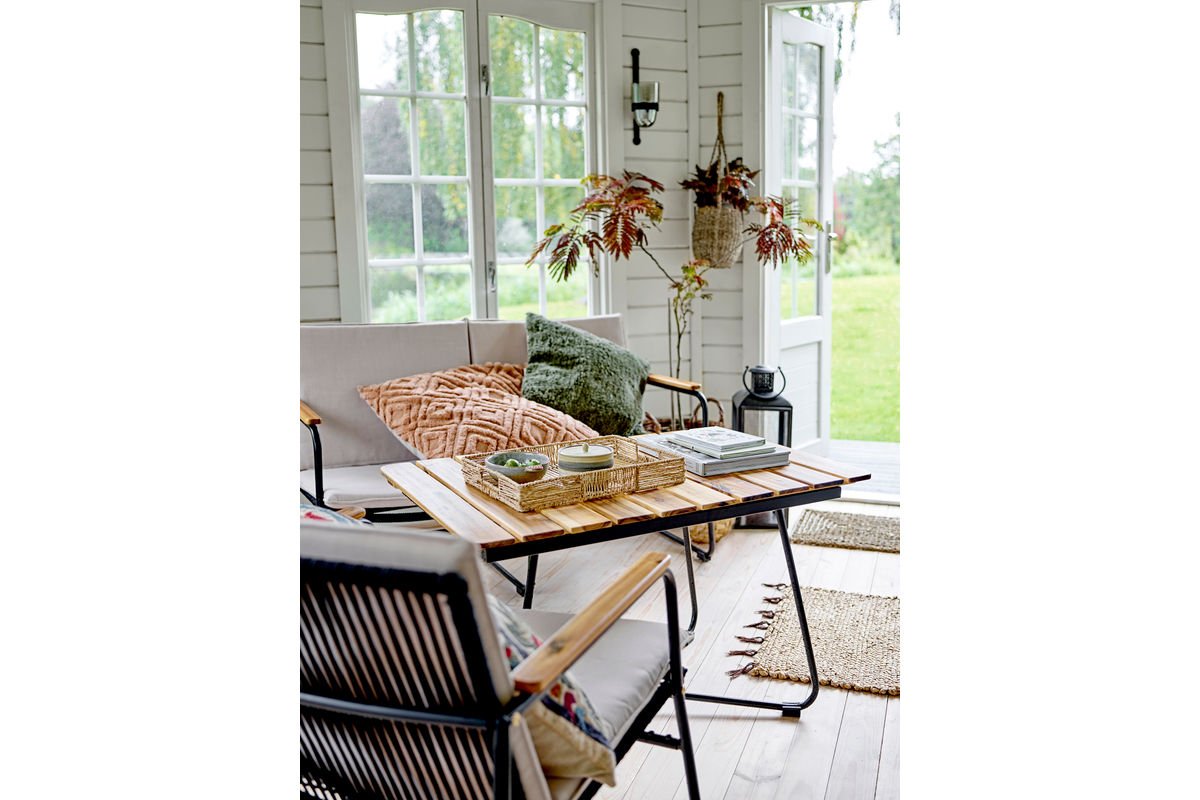 Garten-Sofa Avi – warmes Akazienholz mit geflochtener Optik