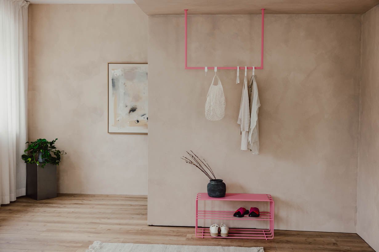 Porte-manteau/Tringle à vêtements Rubi – Design suspendu en acier