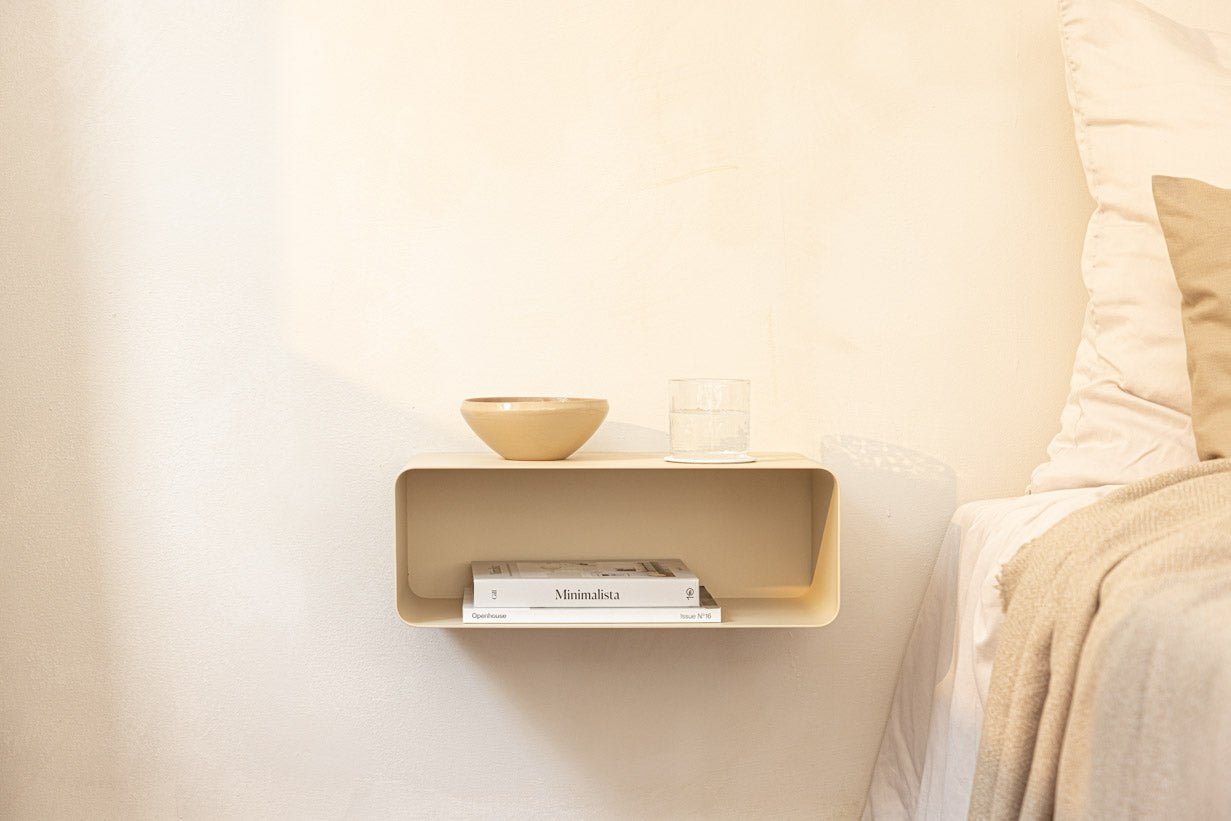 Table de chevet Nelio – Design suspendu avec passage de câble