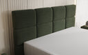 Lit boxspring Nessa avec pieds hauts en Peluche Bouclé