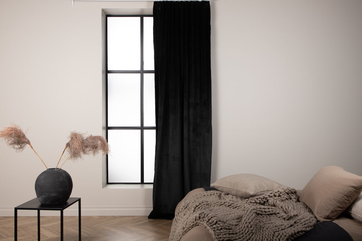 Gardinenset Anny – Samtoptioun an ville Faarwen