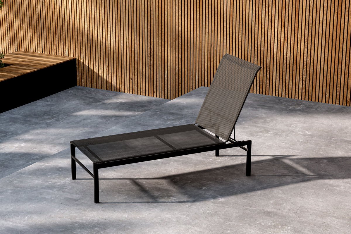 Sonnenliege Arelia - aus Textilene mit Stahlgestell in 2 Farben