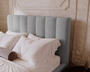 Designer Polsterbett Lunera aus Samt mat Stauraum
