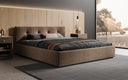 Designer Polsterbett Alva in Strukturstoff (Raven 45) in Braun – Milieu seitlich