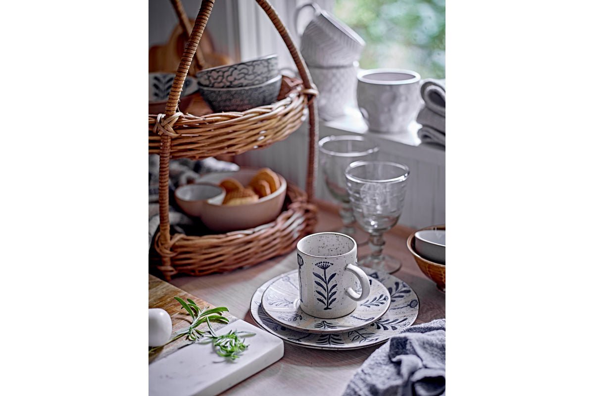 Teller Belora – aus Steingut hiergestallt