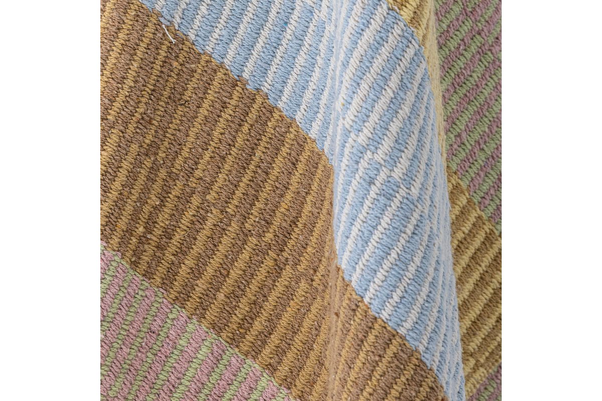 Überwurfdecke Mana  – Bunt-hell, aus recycelter Baumwolle