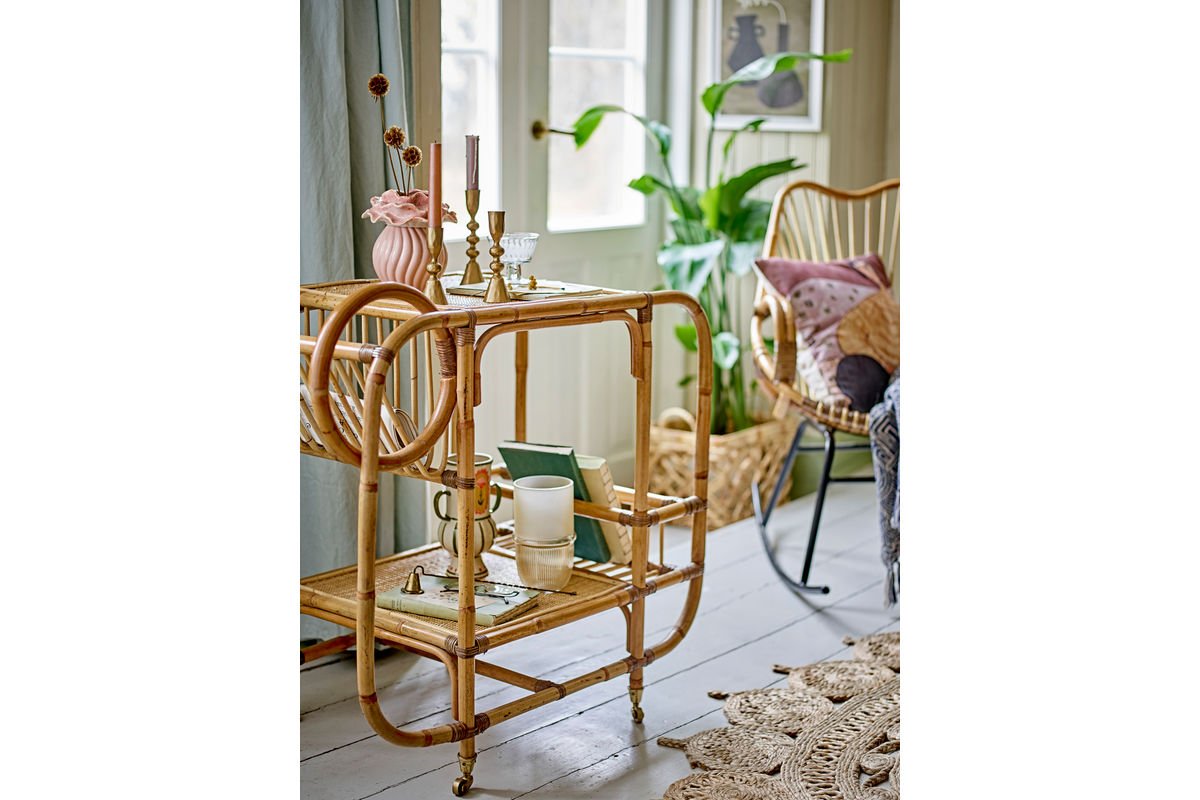 Vase « Rosélia » – Faïence rose pâle