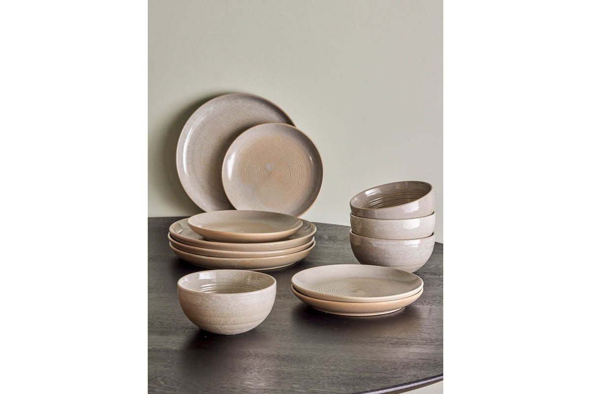 Jessi Dinnerware Set – Nordic Design in Gray (12-piece)