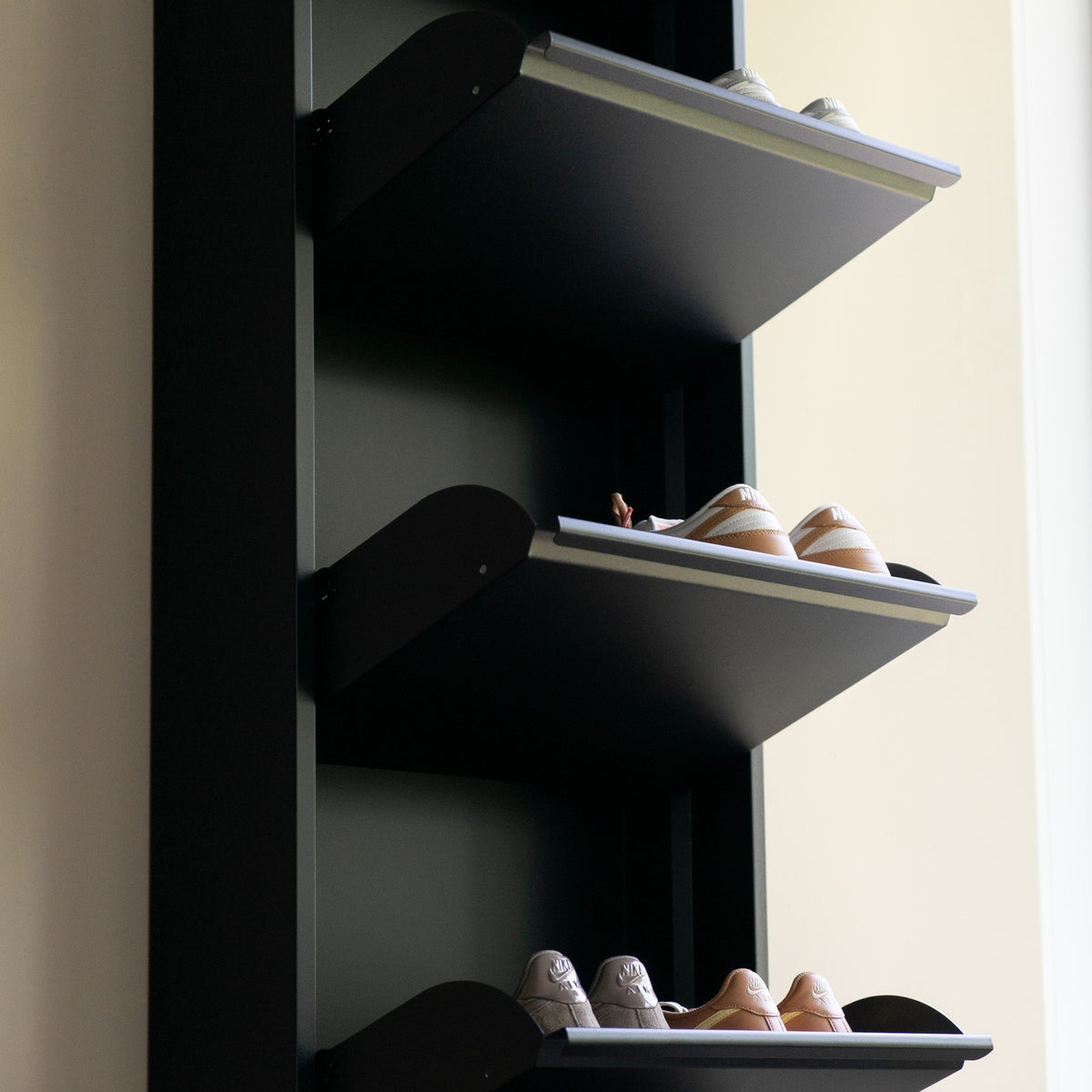 Designer Schuhkipper Mireva