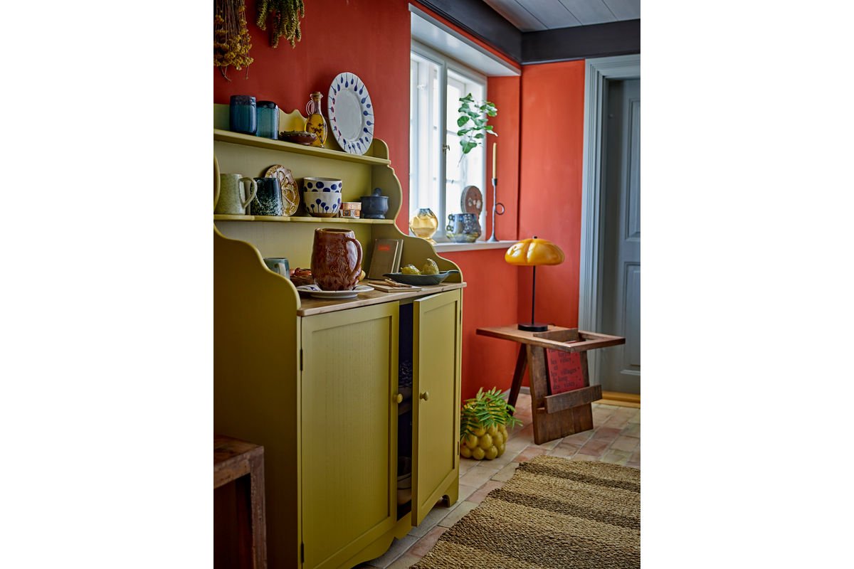 Lampe de table Solaro – Abat-jour en verre incurvé de couleur jaune chaud