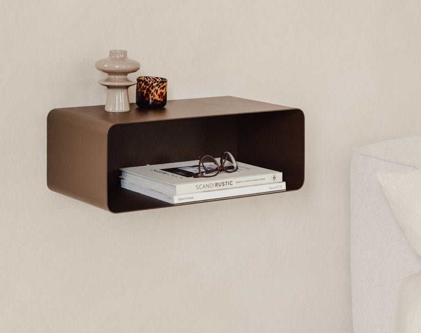 Table de chevet Nelio – Design suspendu avec passage de câble