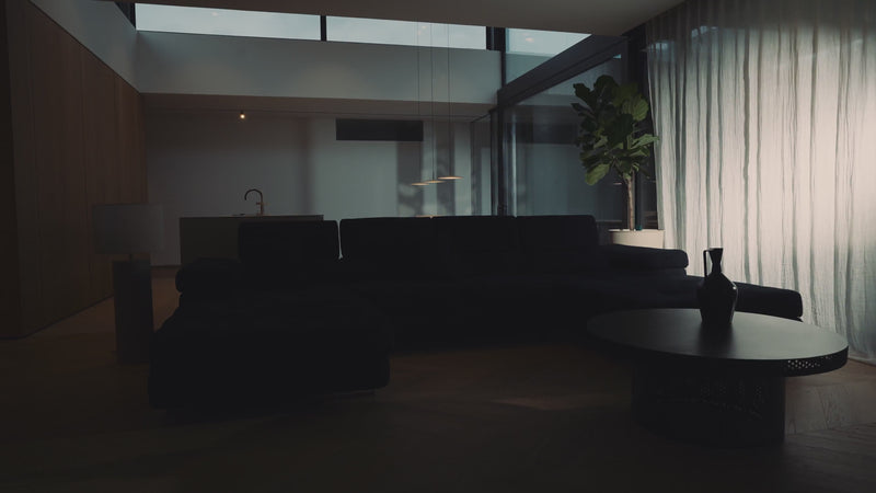 Designer Sofa Calvera U mat Schlof- a Klapfunktioun a Kord