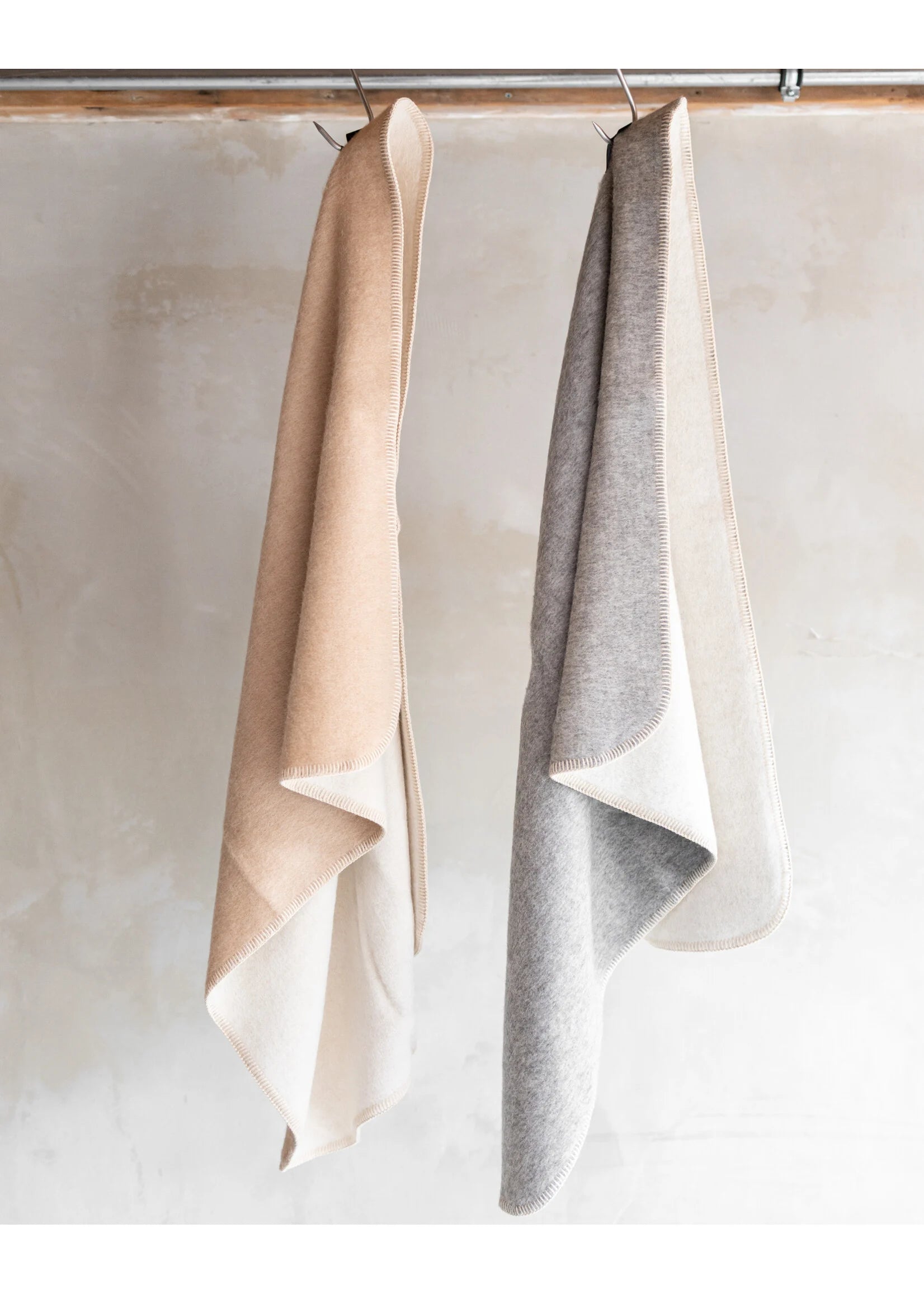 Couverture pour bébé en pure laine d'alpaga - Beige & Gris - 95x75 cm